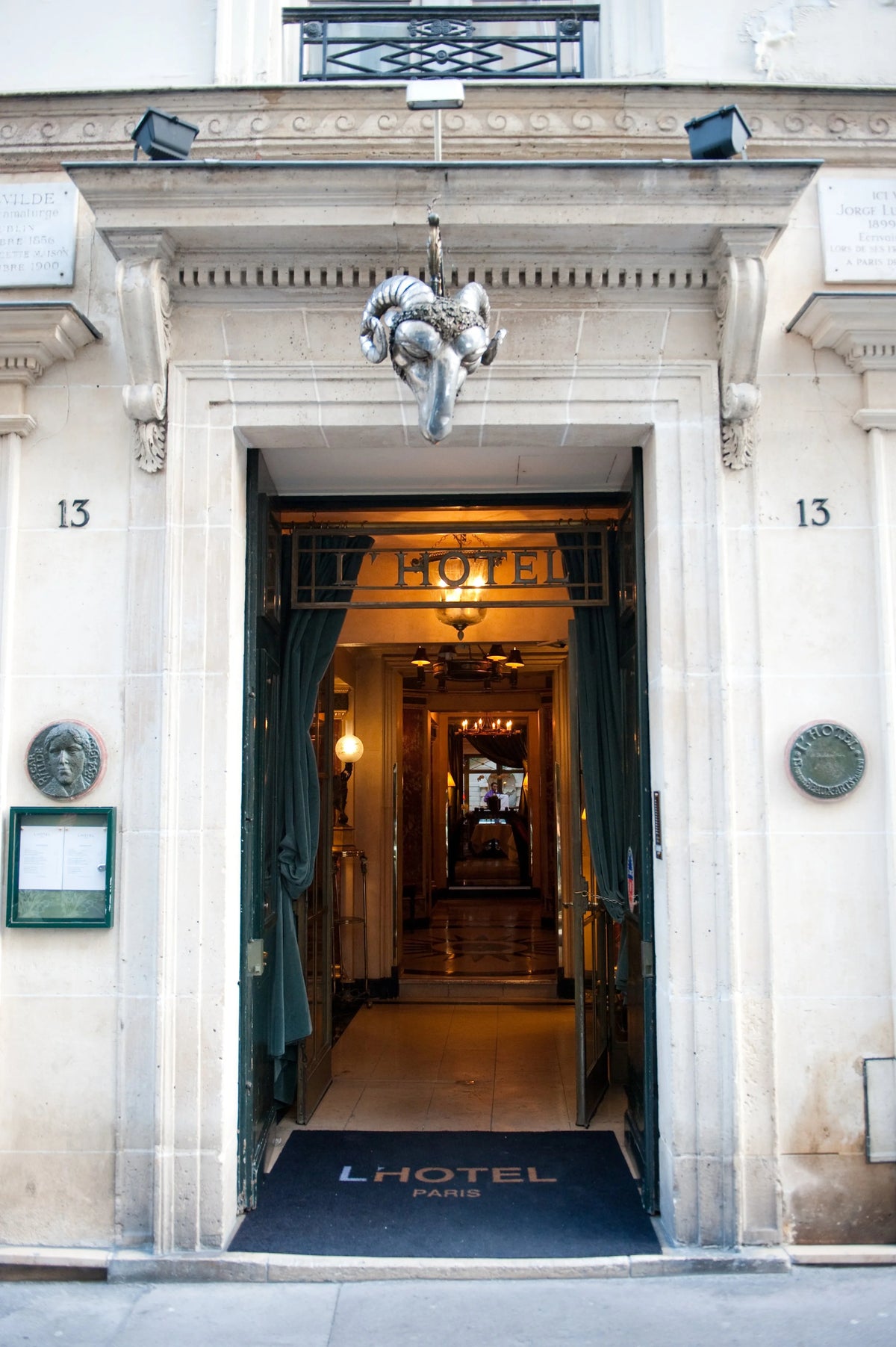 L'Hotel – Paris