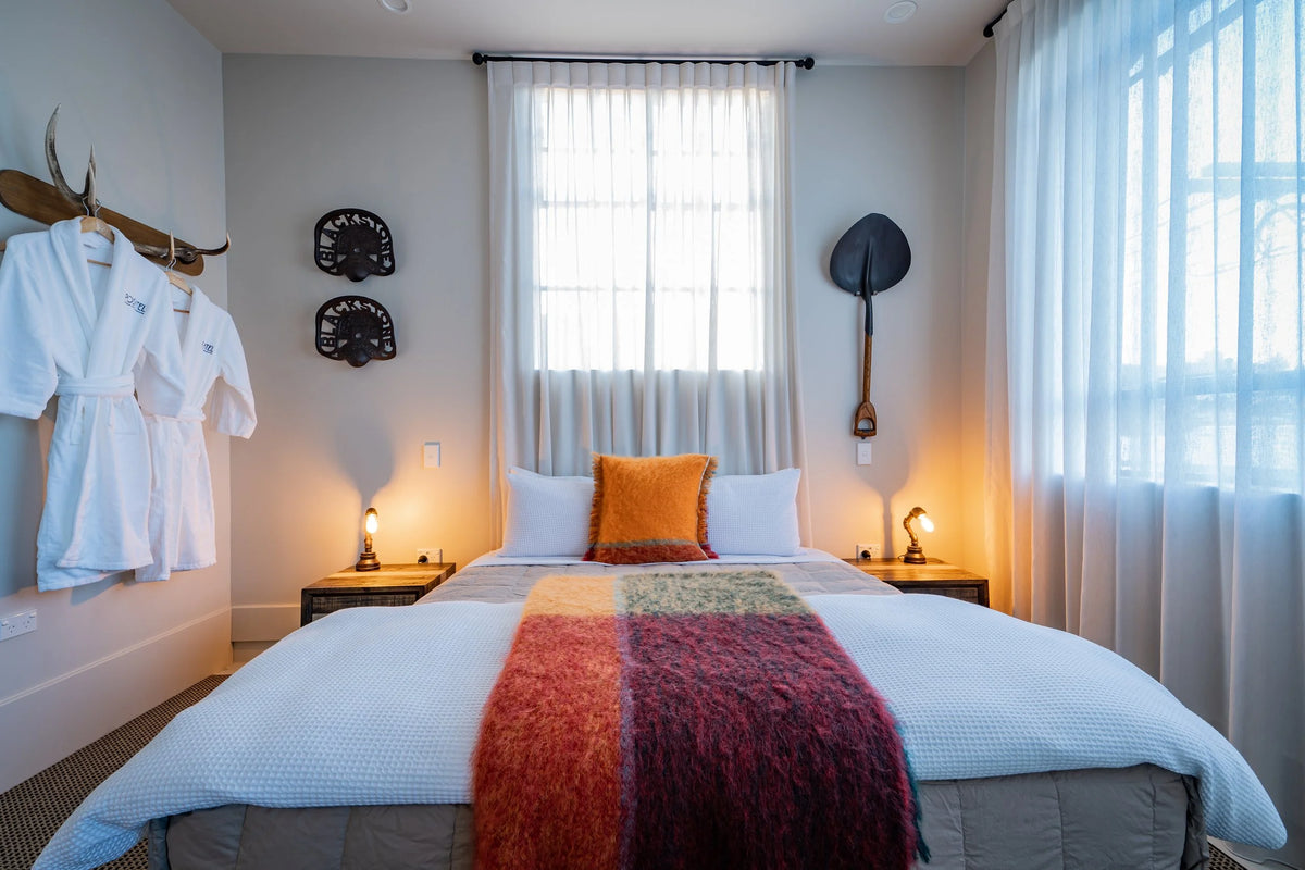 Poshtel