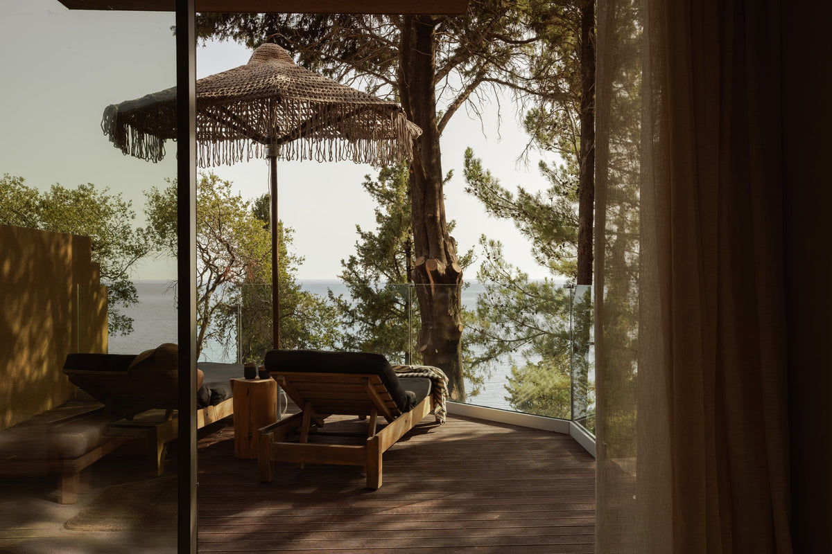 F Zeen Kefalonia